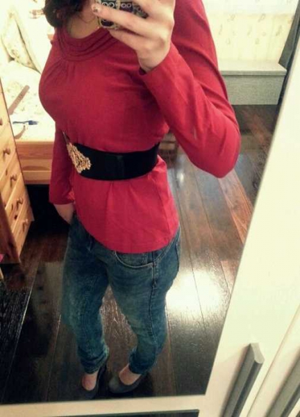 Süßes rotes Shirt für den Herbst 36/38