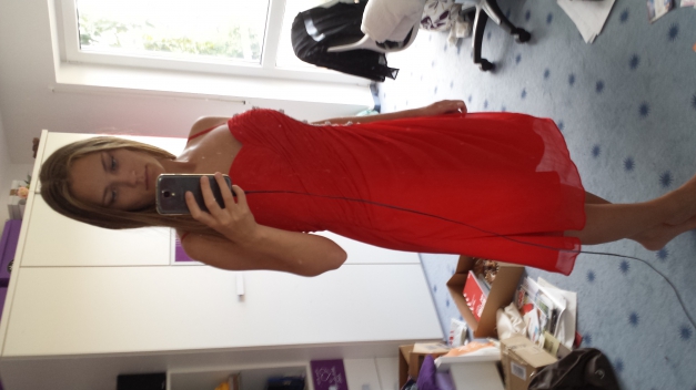 Rotes Abend-/Ballkleid