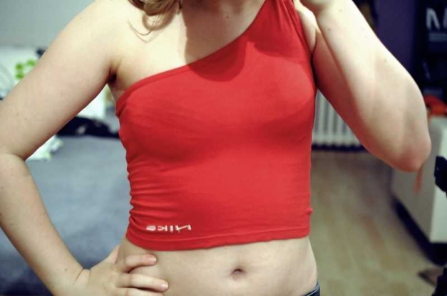 Tolles Sporttop von Nike in koralle