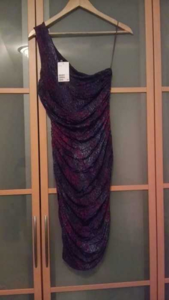 Buntes Kleid Schulterfrei Lila H&M Gr.M  mit Raffung 