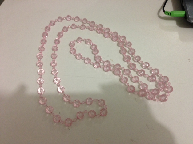 Rosa Plastik Perlenkette