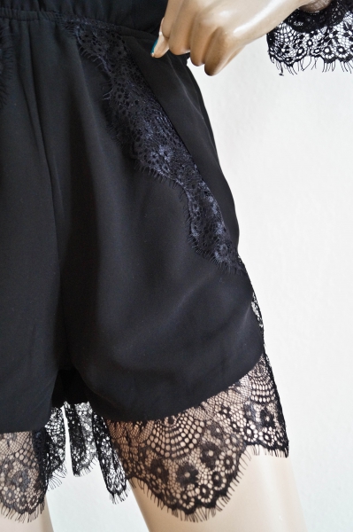 Jumpsuit / Playsuit / Overall