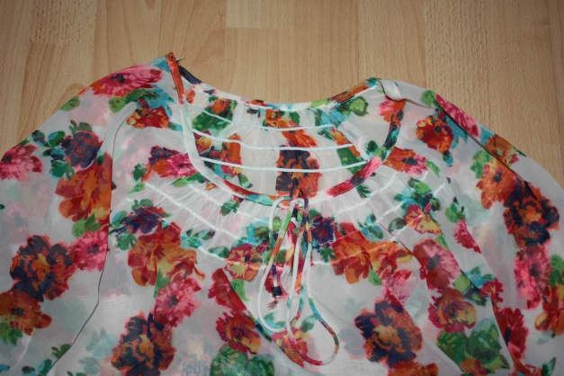 Bluse Blumen, geblümt, florales Muster, Gr. 36, 3/4 Arm, leicht Oversized