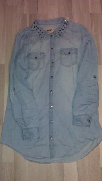 TOLLE ONLY JEANSBLUSE - JEANSHEMD MIT NIETEN! NEU!