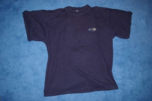 blaues T-shirt, S, gut erhalten, Aufschrift: Streettouch