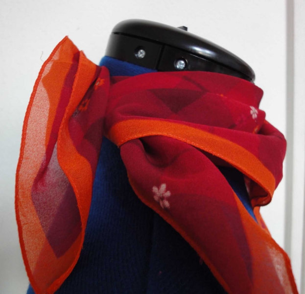 Rotes Esprit Halstuch 