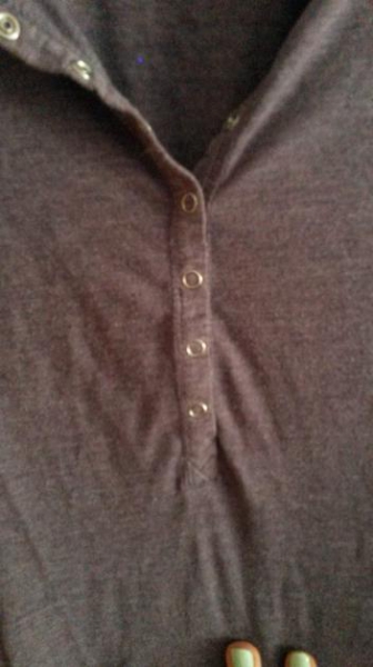 NEU! figurbetontes Langarmshirt mit Knopfleiste