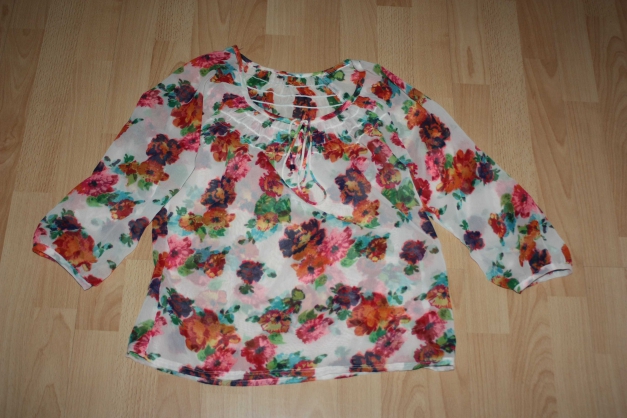 Bluse Blumen, geblümt, florales Muster, Gr. 36, 3/4 Arm, leicht Oversized