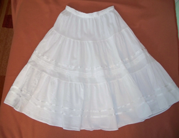 VINTAGE// Traumhafter gecrinkelter, weiter Midirock in weiß (high-waist) Gr. 34/36