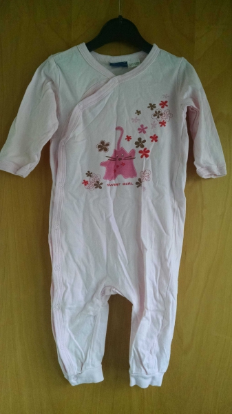 Niedlicher Schlafanzug Gr. 62/68