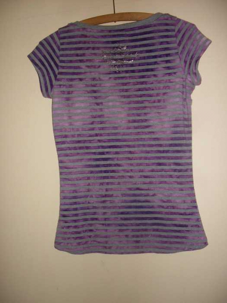 lila/graues streifenshirt