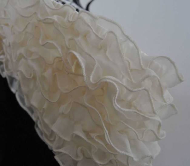 Minikleid mit Rüsschen in XS