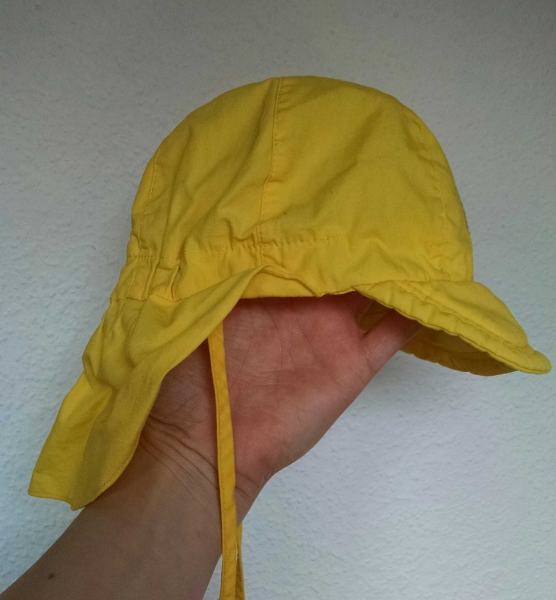 Gelbe Sterntaler Schirmmütze Gr. 41-43 - wenig getragen