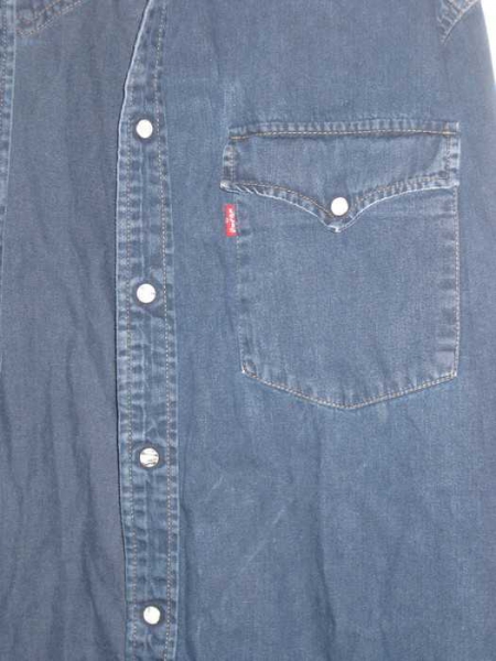 Schönes Levis Jeanshemd mit Perlmuttknöpfen XL