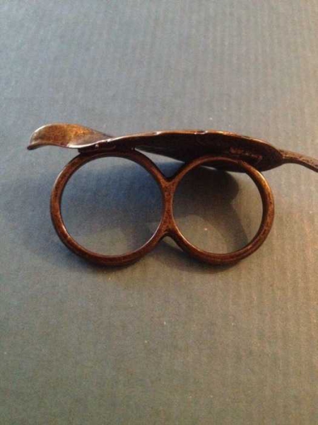 Schöner Herbstlicher Doppelring in Blattform