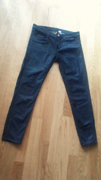 schwarze Hose bikerstyle 