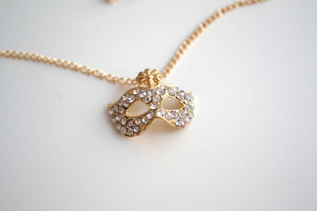 Kette Maske gold