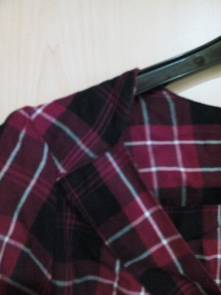 Cardigan - Schwarz, Rot, Weiß kariert -  mit Schleife und Schwarzen Knöpfen