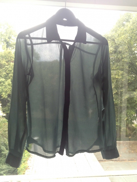 Transparente grüne Bluse