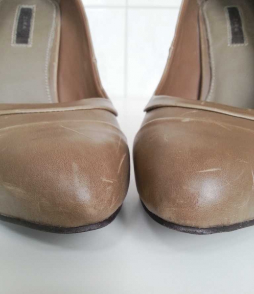 Zara taupe-/grau-/beigefarbene Highheels/Pumps aus Kunstleder Gr. 37