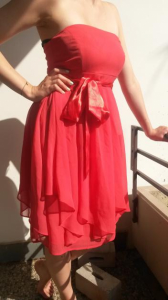 korallefarbenes Cocktailkleid von Esprit