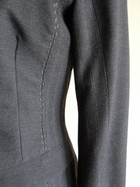 Grauer Anzug business - tolle Details 