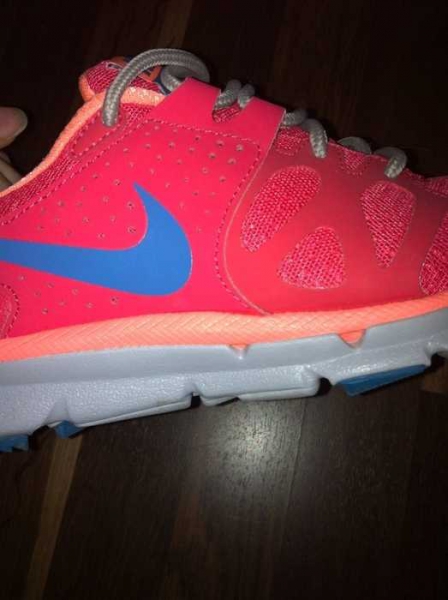 NIKE FREE FLEX Hot Punch 