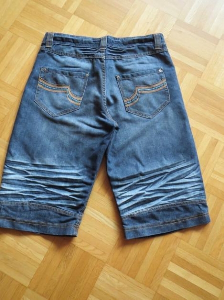  Bermudas,Neuwertig,Gr.32