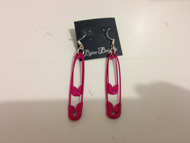 Pinke Sicherheitsnadel Ohrringe