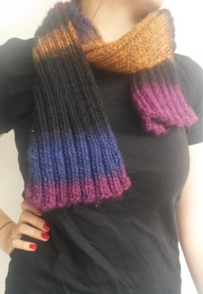 NEU! gestreifter Strickschal