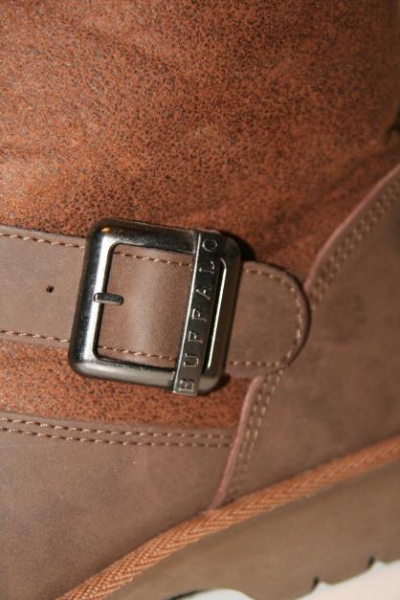 Gefütterte Winterstiefel von Buffalo