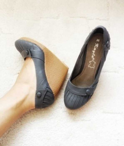 Keilabsatz / Plateau / NEU