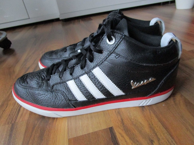 obvio Perseo Inactividad Rarität! Adidas Vespa Sneaker schw/rot Gr. 41 1/3, 26 cm :: Kleiderkorb.de