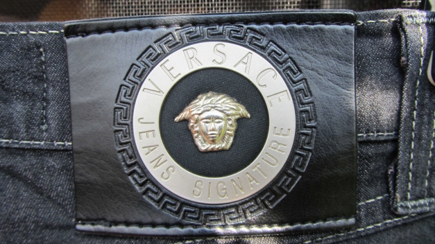 Jeanshose von Versace in Grau