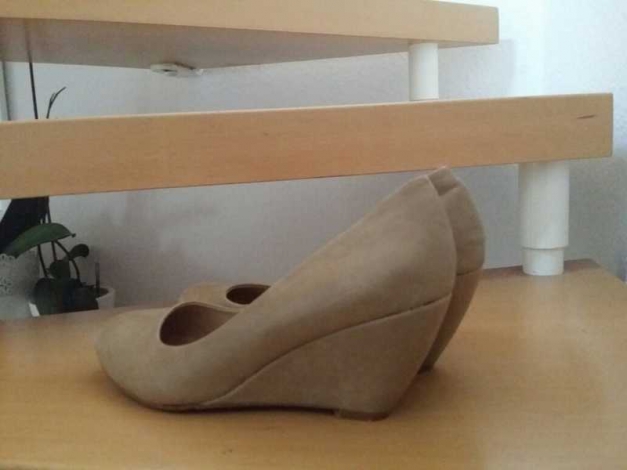 Schöne Keilabsatzschuhen in Khaki Farbe / Kayla Shoes