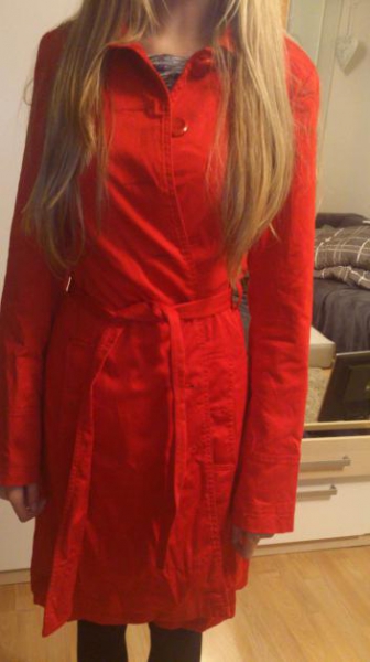 Roter Mantel Größe S/M