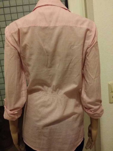 Super schöne Bluse mit leichte Streifen / TCM