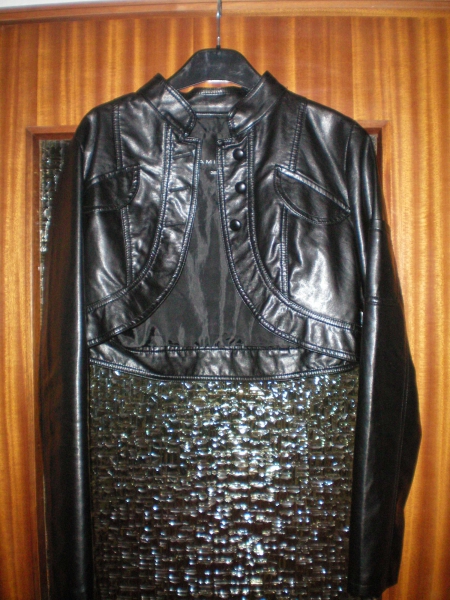 schwarzer Kurzblazer/ Bolero von Amisu lederimitat