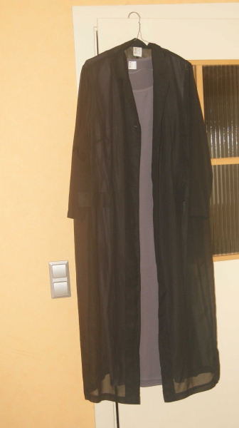 Langes Kleid mit Chasuble Größe 44