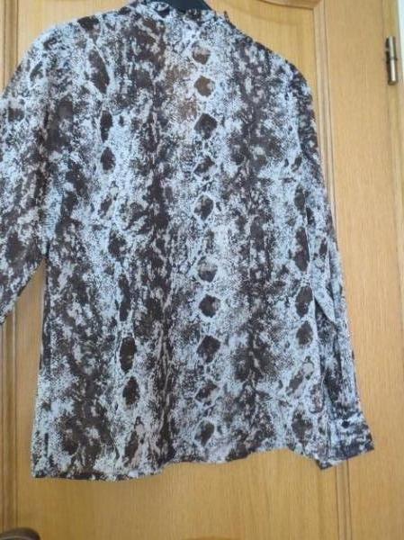 Sommerbluse,neu,leicht transparent