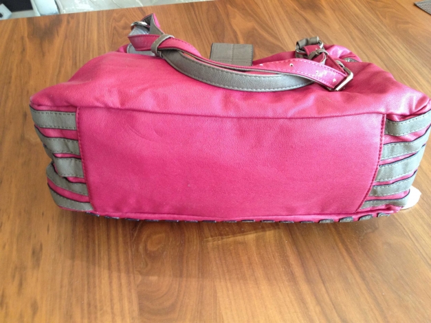 interessante gestreifte Tasche