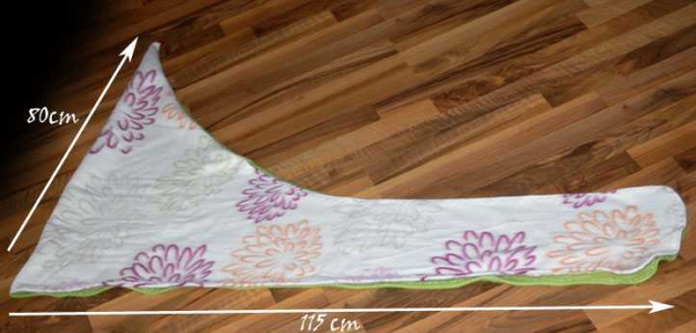 Elfen-Kapuzenschal aus Fleece mit Glöckchen