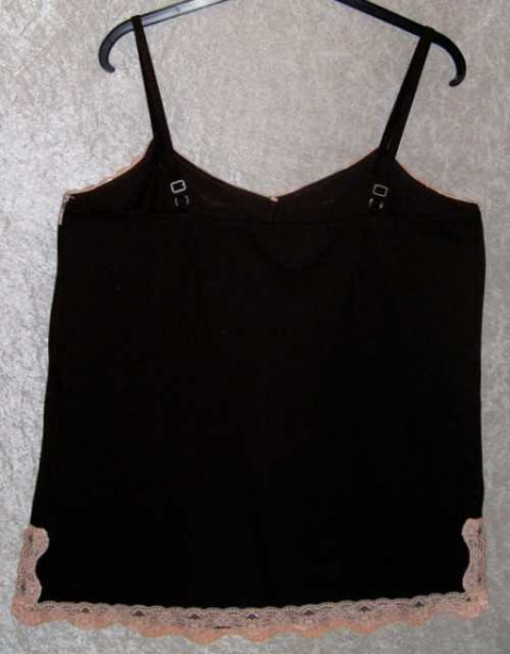 Unterhemd mit Spitzenbesatz  Gr.44/46