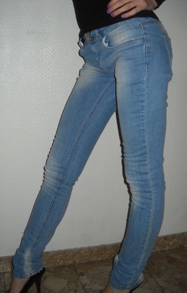 ZARA Jeans Hose blau Used Look Vintage Demin Rules by TRF 34 36 XS S Waschung hüftig Röhrenjeans