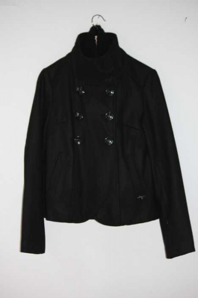 Tolle Winterjacke mit Strick in schwarz