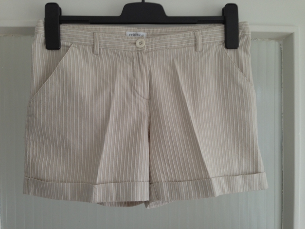kurze Shorts