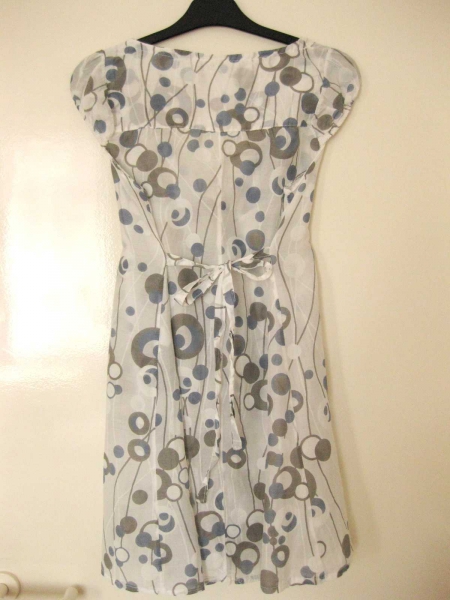 Longbluse/Longtop mit Punkten weiß Gr. XS-S *neuwertig*