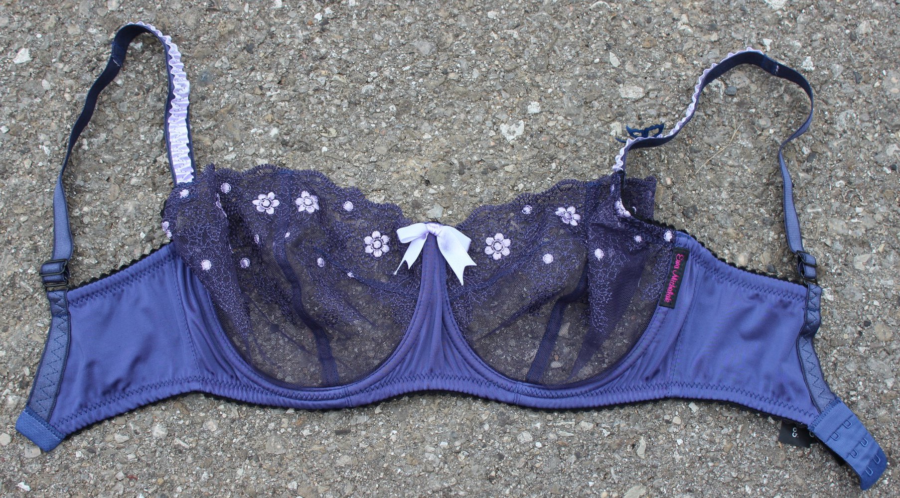 dunkellila-flieder BH, Ewa Michalak, Größe 65G, gefittete Größe