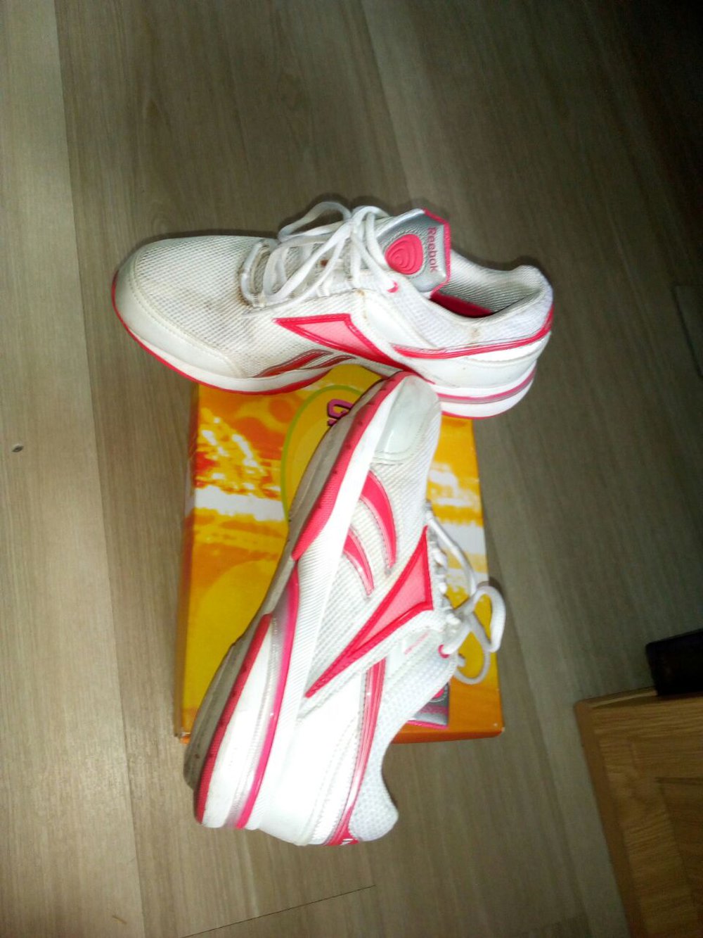 Reebok Easy Tone, Po und Oberschenkel straffend 