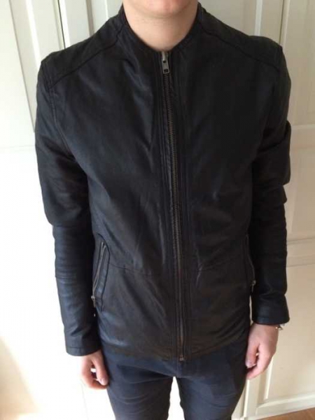 Schwarze Echtlederjacke von Barney's 